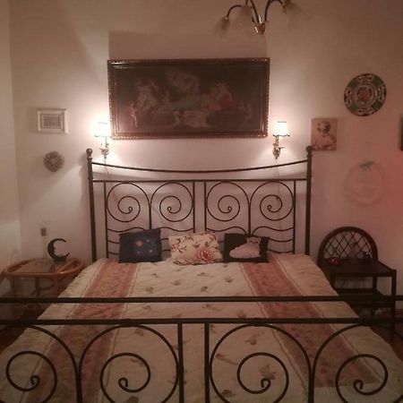 Violetta Apartmanlakas ヘーヴィーズ エクステリア 写真
