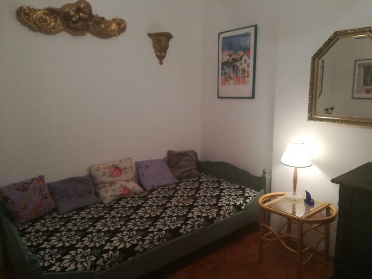 Violetta Apartmanlakas ヘーヴィーズ エクステリア 写真